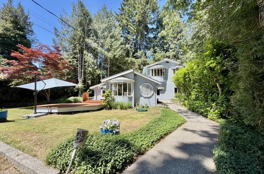 3658 BEACH AVENUE, Roberts Creek, BC — Residential for Sale - Main Photo