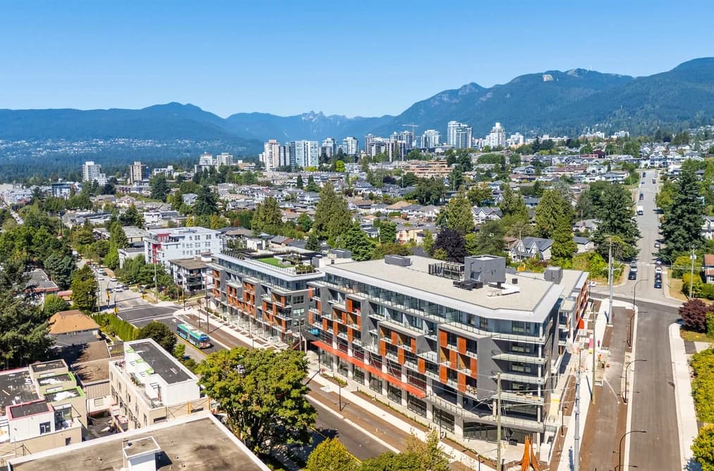 366 422 E 3RD STREET, North Vancouver, BC — Residential for Sale - Main Photo