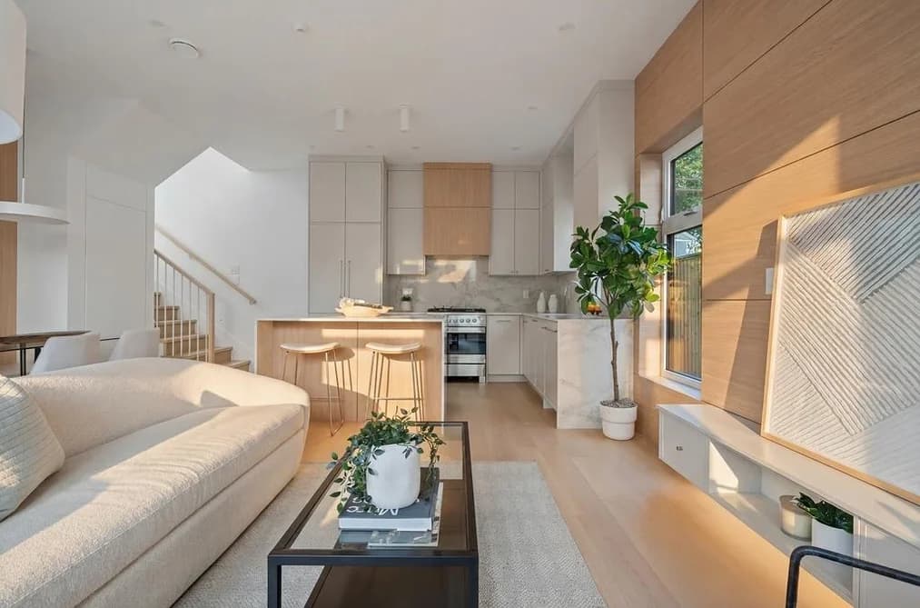 366 E 23RD AVENUE, Vancouver, BC — Residential for Sale - Main Photo