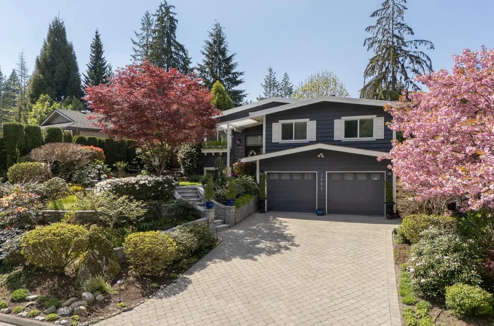 3665 RUTHERFORD CRESCENT, North Vancouver, BC — Residential for Sale - Main Photo