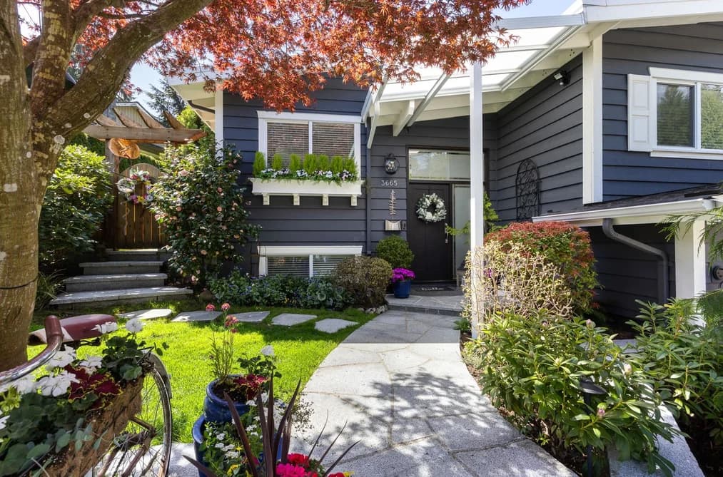 3665 RUTHERFORD CRESCENT, North Vancouver, BC — Residential for Sale - Photo 2
