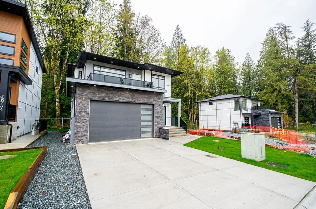 36728 DIANNE BROOK AVENUE, Abbotsford, BC — Residential for Sale - Photo 2