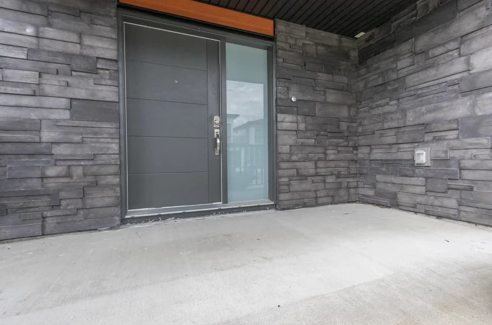 36743 CARL CREEK CRESCENT, Abbotsford, BC — Residential for Sale - Photo 2