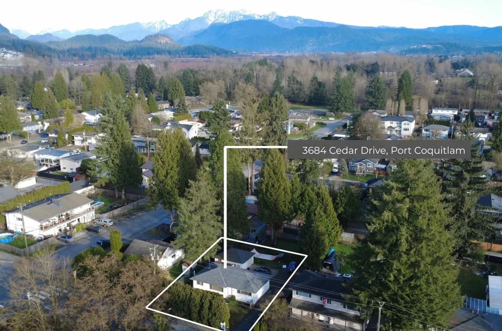 3684 CEDAR DRIVE, Port Coquitlam, BC — Residential for Sale - Photo 2