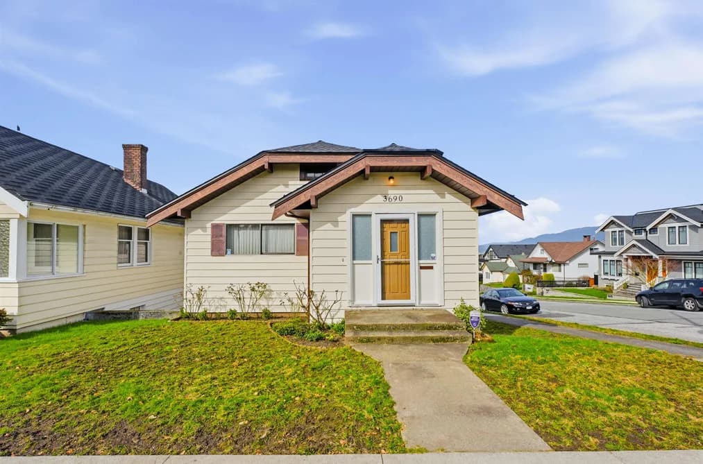 3690 DUNDAS STREET, Vancouver, BC — Residential for Sale - Main Photo