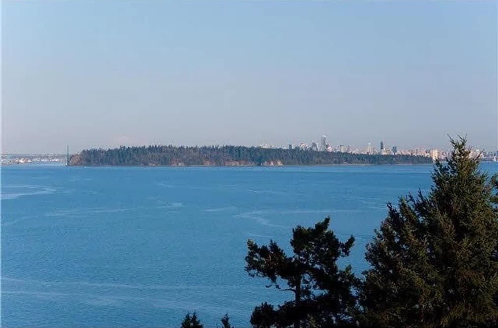 3699 SUNSET LANE, West Vancouver, BC — Residential for Sale - Main Photo