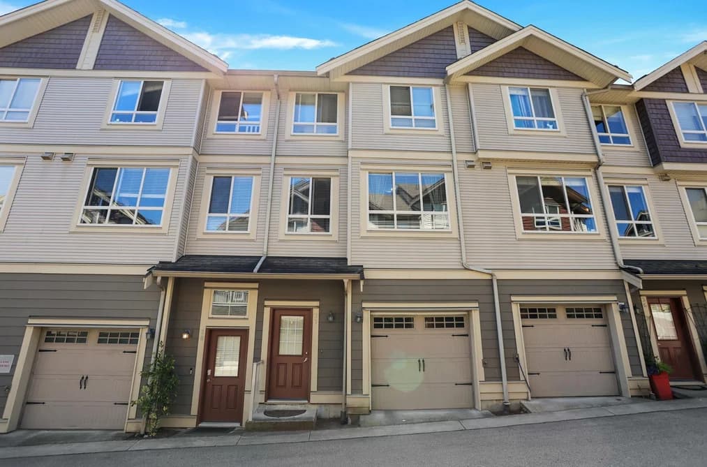 37 19560 68 AVENUE, Surrey, BC — Residential for Sale - Photo 2