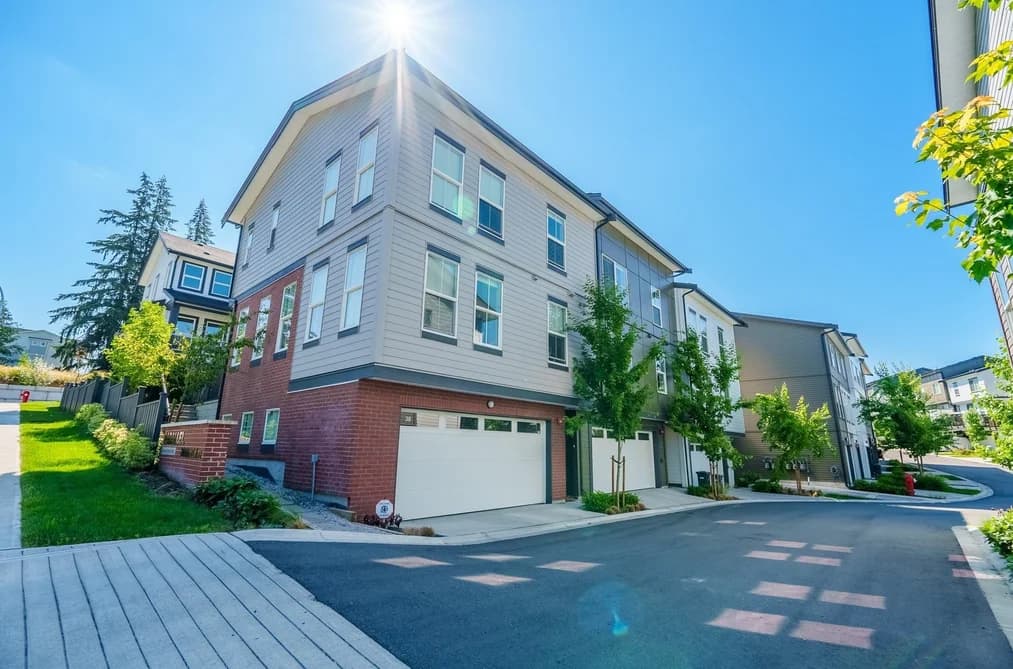 37 20246 81 AVENUE, Langley, BC — Residential for Sale - Photo 2