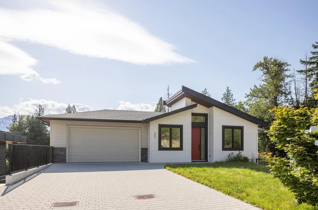 37 3385 MAMQUAM ROAD, Squamish, BC — Residential for Sale - Photo 2