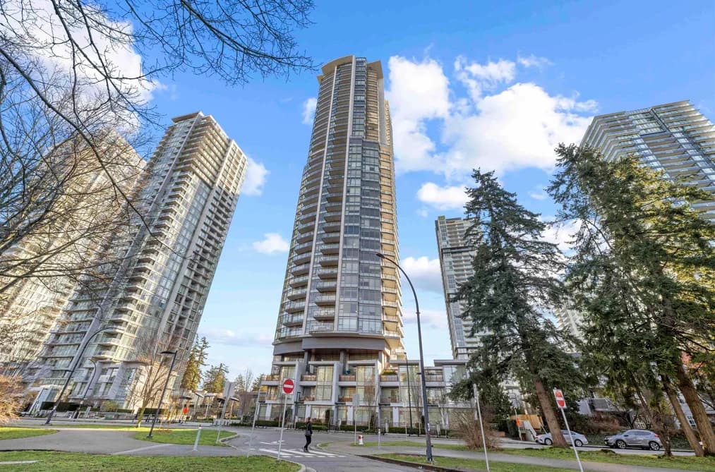 3705 4900 LENNOX LANE, Burnaby, BC — Residential for Sale - Main Photo