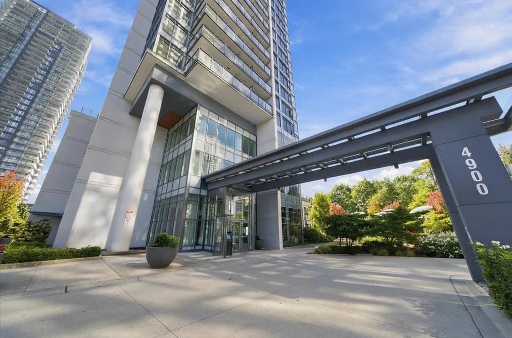 3708 4900 LENNOX LANE, Burnaby, BC — Residential for Sale - Photo 2