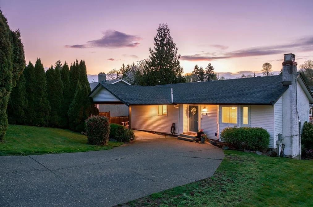 3712 OLD CLAYBURN ROAD, Abbotsford, BC — Residential for Sale - Photo 2