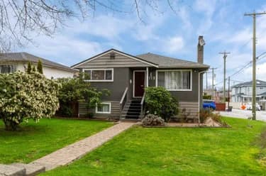 House for sale at 3713 Kincaid Street Burnaby British Columbia - MLS: R3107753