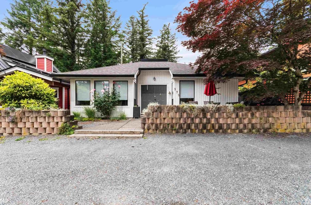 372 CEDAR STREET, Cultus Lake, BC — Residential for Sale - Main Photo