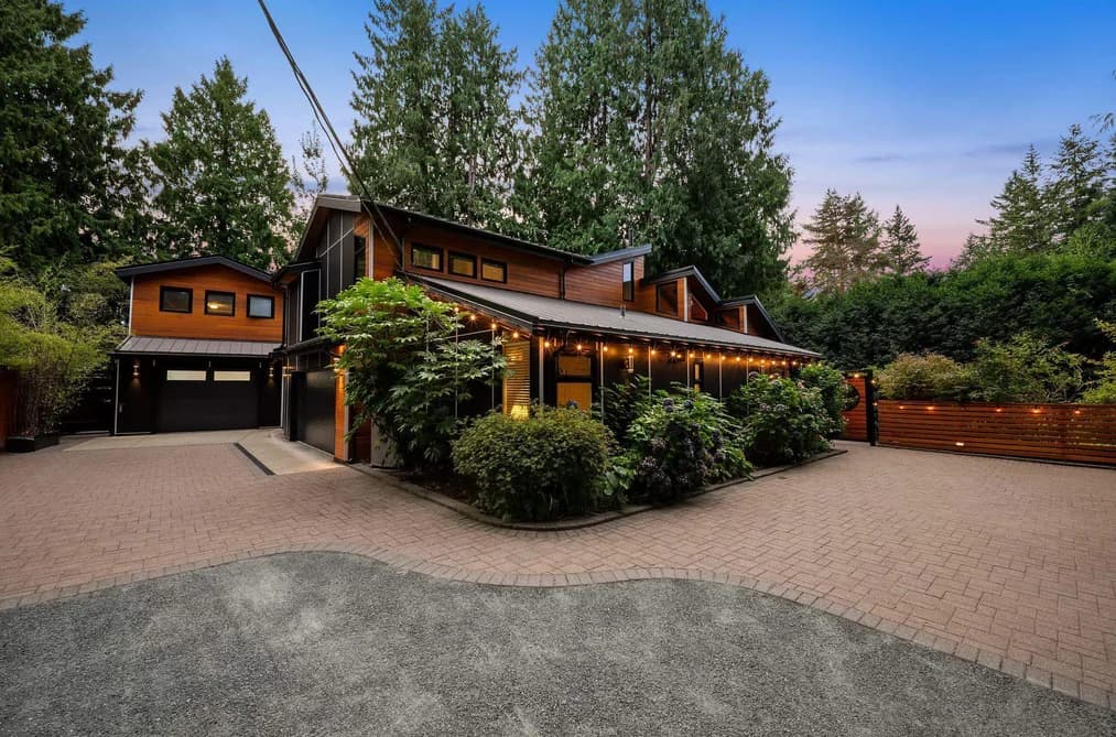 3742 204A STREET, Langley, BC — Residential for Sale - Photo 2
