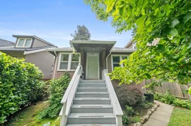 House for sale at 3750 W 17th Avenue Vancouver British Columbia - MLS: R3142243