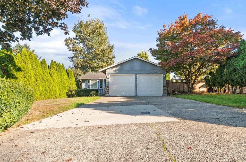 3752 HARWOOD CRESCENT, Abbotsford, BC — Residential for Sale - Main Photo