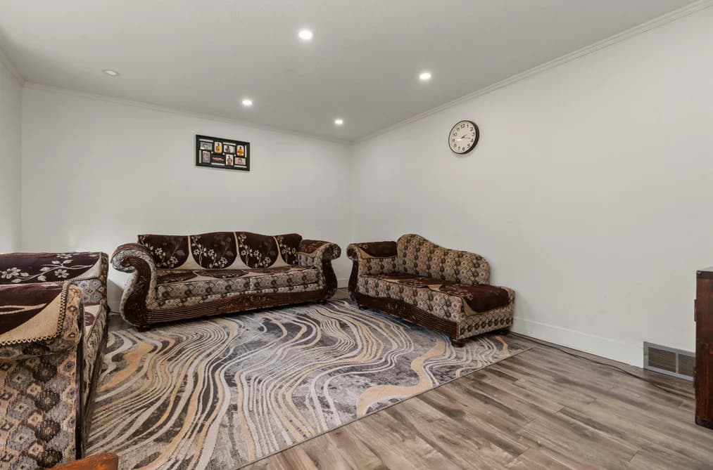3752 HARWOOD CRESCENT, Abbotsford, BC — Residential for Sale - Photo 2