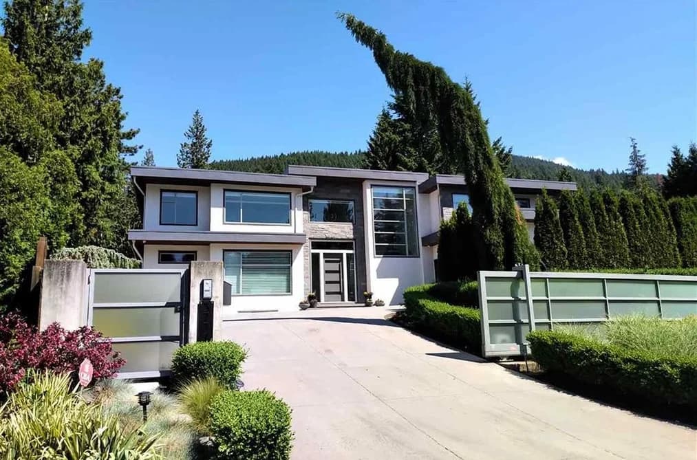 3771 SOUTHRIDGE AVENUE, West Vancouver, BC — Residential for Sale - Main Photo