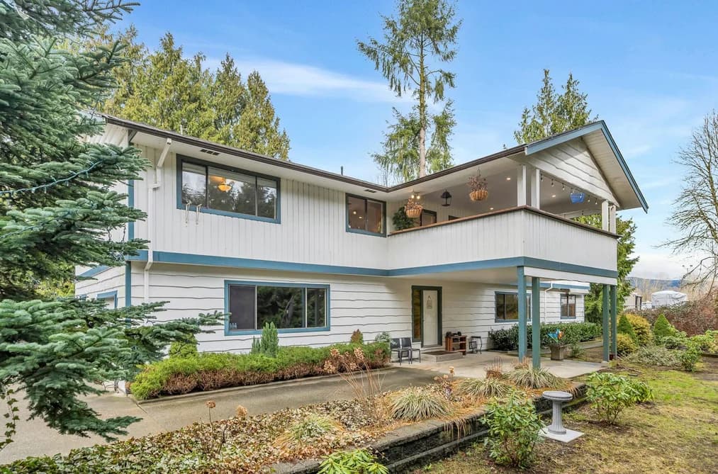 3775 LINCOLN AVENUE, Coquitlam, BC — Residential for Sale - Photo 2