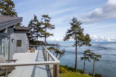 House for sale at 379 Ann Point Road Galiano Island British Columbia - MLS: R3106954