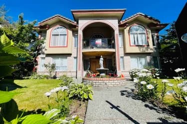 House for sale at 37979 Fifth Avenue Squamish British Columbia - MLS: R3135369