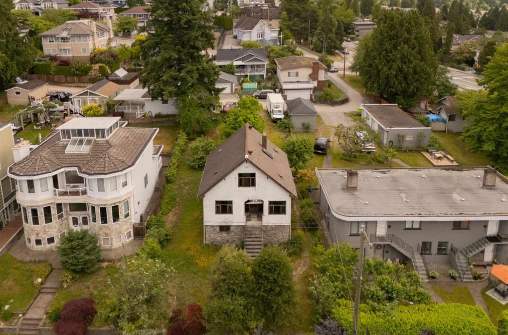 380 DELTA AVENUE, Burnaby, BC — Residential for Sale - Main Photo