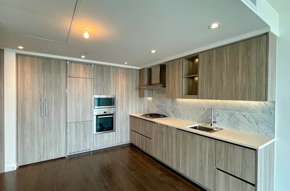 3801 4720 LOUGHEED HIGHWAY, Burnaby, BC — Residential for Sale - Photo 2