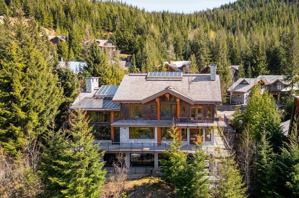 3803 SUNRIDGE PLACE, Whistler, BC — Residential for Sale - Photo 2