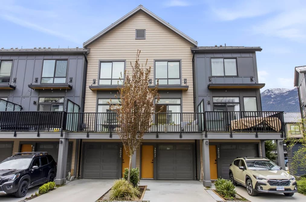 38037 KEEL WAY, Squamish, BC — Residential for Sale - Main Photo