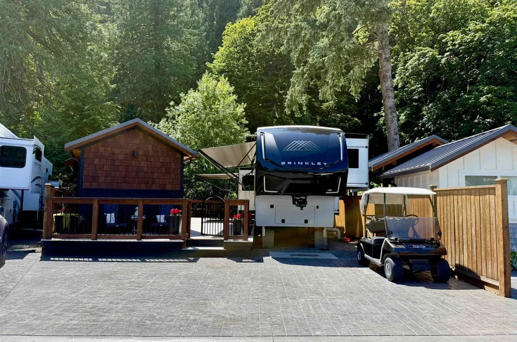 381 720 HOT SPRINGS ROAD, Harrison Hot Springs, BC — Land for Sale - Main Photo