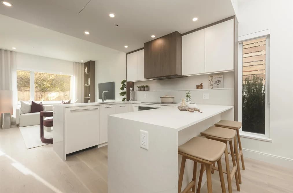 382 W 45TH AVENUE, Vancouver, BC — Residential for Sale - Photo 2