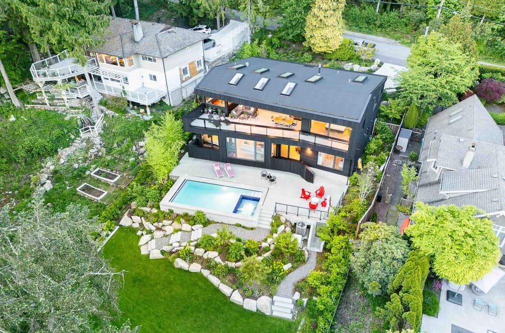 3823 BAYRIDGE AVENUE, West Vancouver, BC — Residential for Sale - Main Photo