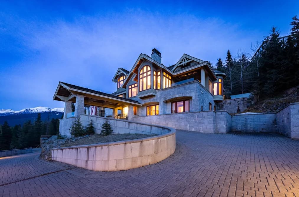 3833 SUNRIDGE DRIVE, Whistler, BC — Residential for Sale - Main Photo