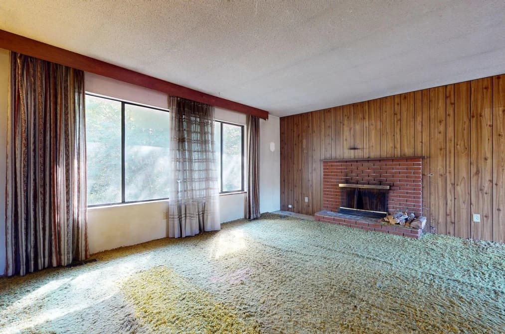 38347 GUILFORD DRIVE, Squamish, BC — Residential for Sale - Photo 2