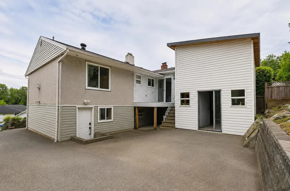 3867 MARINE DRIVE, Burnaby, BC — Residential for Sale - Main Photo