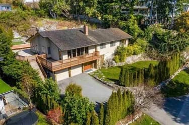 House for sale at 3895 Southridge Avenue West Vancouver British Columbia - MLS: R3080574