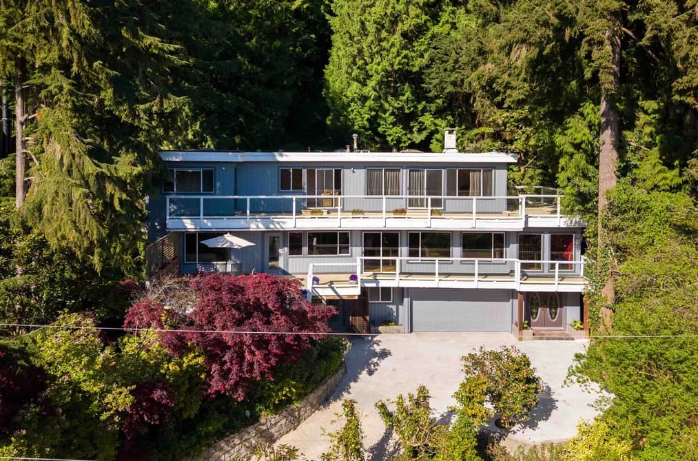 3897 BAYRIDGE AVENUE, West Vancouver, BC — Residential for Sale - Main Photo