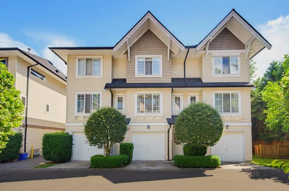 39 20540 66 AVENUE, Langley, BC — Residential for Sale - Main Photo