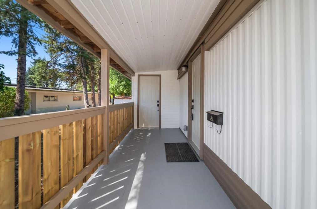39 21163 LOUGHEED HIGHWAY, Maple Ridge, BC — Residential for Sale - Photo 2