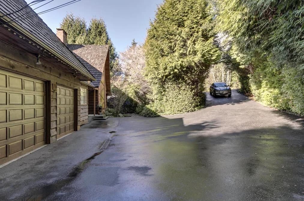 3904 WESTRIDGE AVENUE, West Vancouver, BC — Residential for Sale - Photo 2