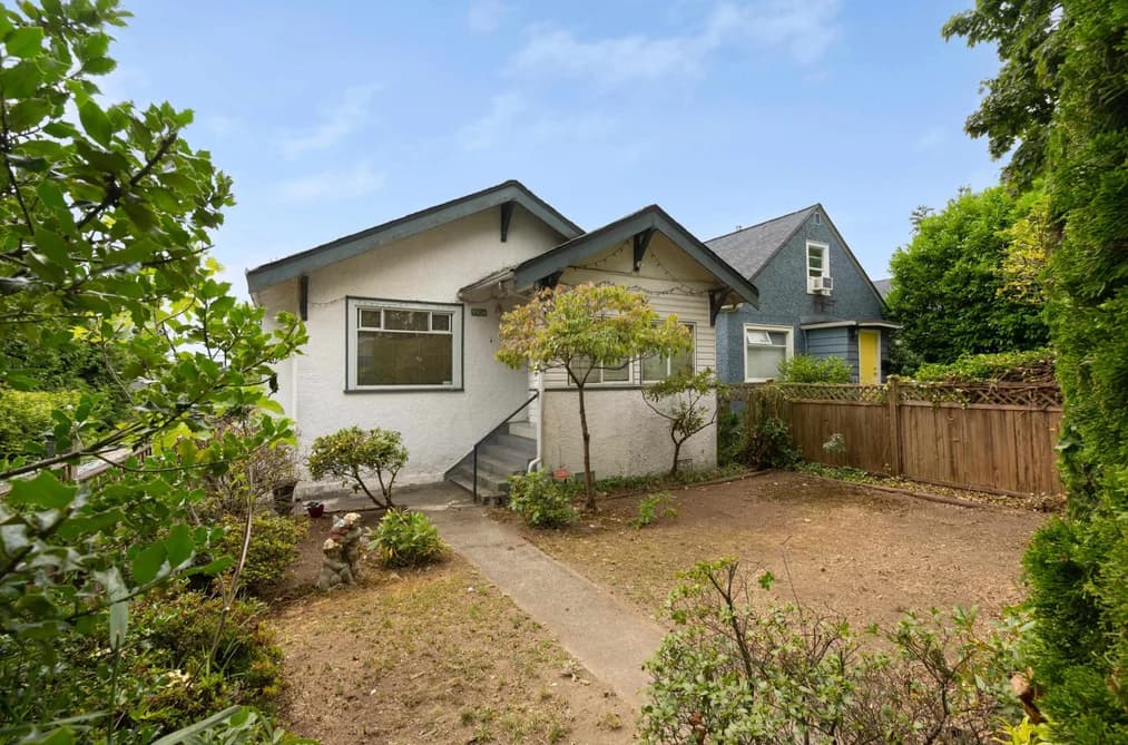 3906 PENDER STREET, Burnaby, BC — Residential for Sale - Main Photo