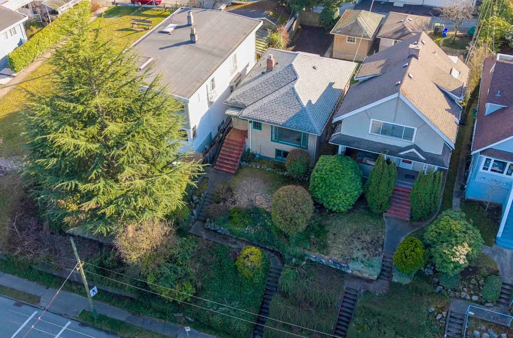 3910 W 10TH AVENUE, Vancouver, BC — Residential for Sale - Photo 2