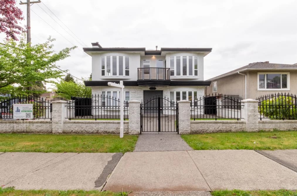392 E 63RD AVENUE, Vancouver, BC — Residential for Sale - Main Photo