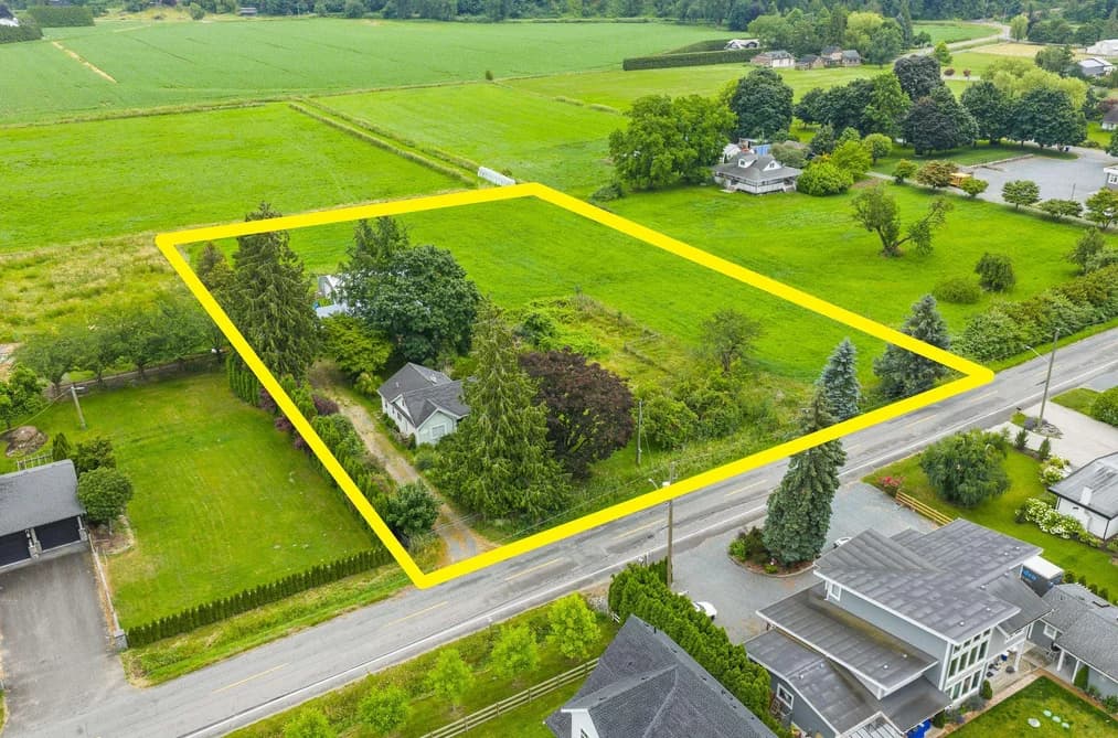 394 ARNOLD ROAD, Abbotsford, BC — Residential for Sale - Main Photo