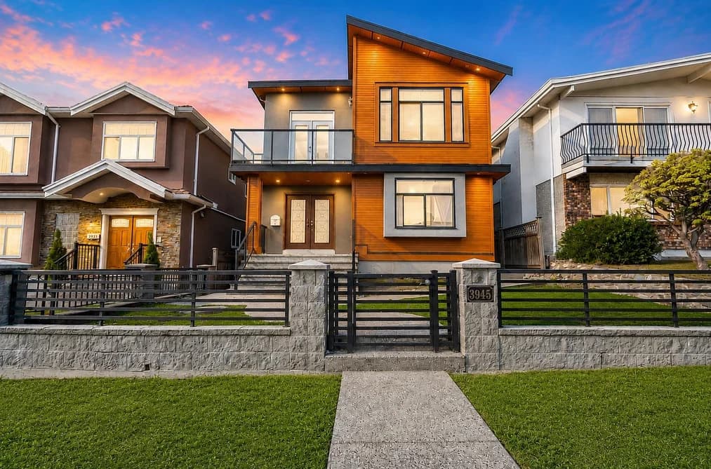 3945 PARKER STREET, Burnaby, BC — Residential for Sale - Main Photo