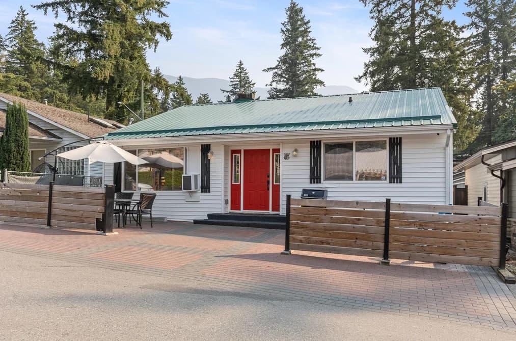 395 ALDER STREET, Cultus Lake, BC — Residential for Sale - Main Photo