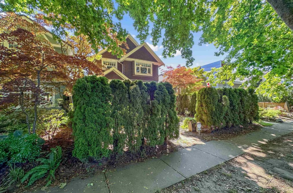 3976 W 19TH AVENUE, Vancouver, BC — Residential for Sale - Photo 2