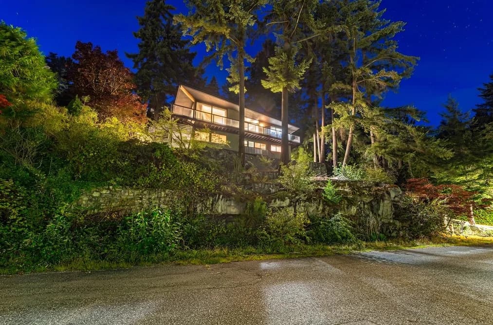 3980 BAYRIDGE AVENUE, West Vancouver, BC — Residential for Sale - Main Photo