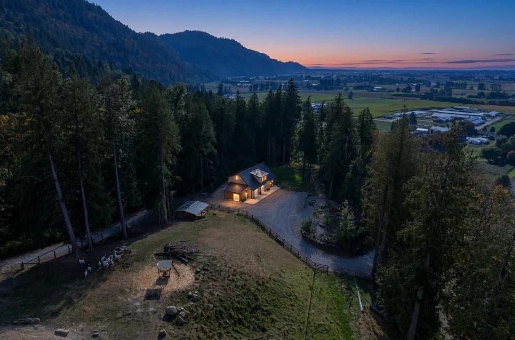 39840 OLD YALE ROAD, Abbotsford, BC — Residential for Sale - Main Photo
